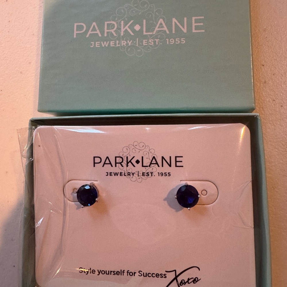 Park Lane Blue impression Stud Earrings